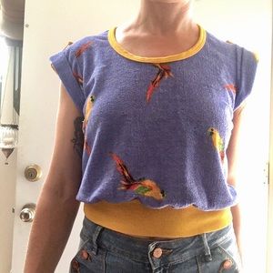 Adorable Vintage Terry Parrot Top